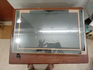 Sony 25-Inch HD Television with Wall Mount Accessories