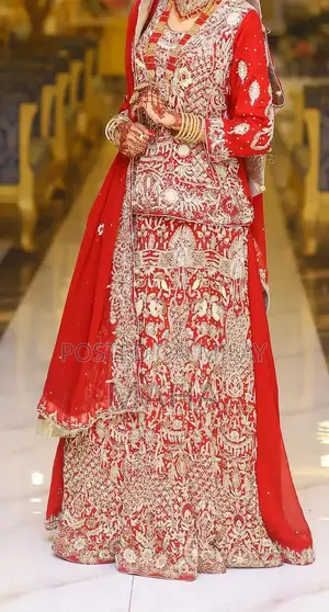 Elegant Bridal Lehenga Choli - Traditional Wedding Attire for Women
