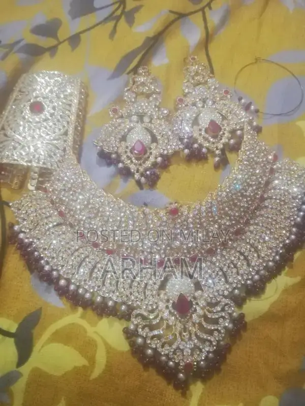 Elegant Bridal Jewelry Set for Special Occasion