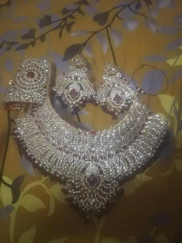 Elegant Bridal Jewelry Set for Special Occasion