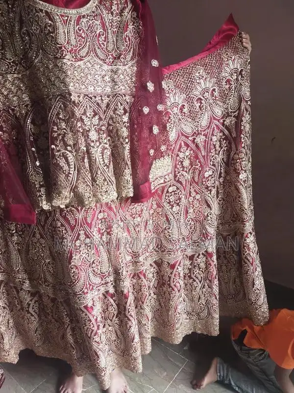 Elegant Bridal Lehenga Choli - Lightly Used Designer Wedding Wear