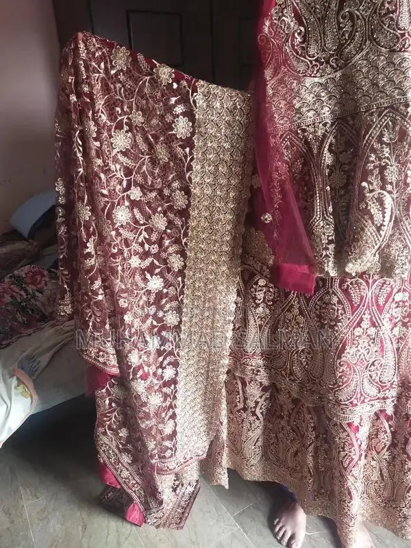 Elegant Bridal Lehenga Choli - Lightly Used Designer Wedding Wear