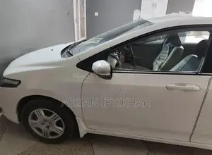 Honda City 1.3 i-VTEC Sedan - Reliable Compact Car