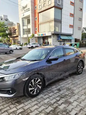 Photo - Honda Civic Prismatic Sedan - Reliable Compact Car