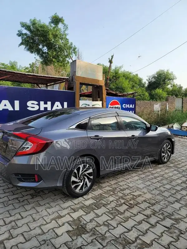 Honda Civic Prismatic Sedan - Reliable Compact Car
