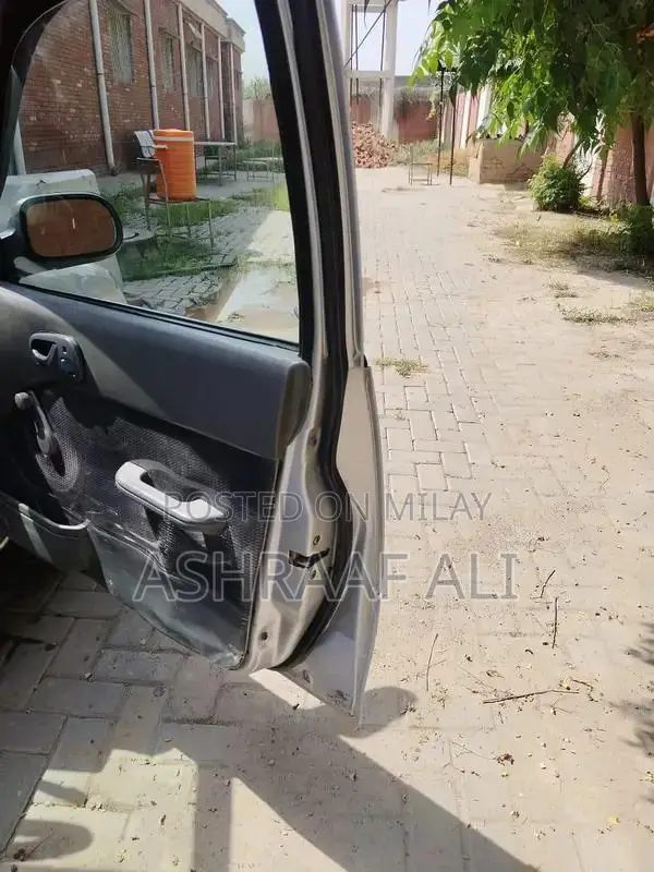 Suzuki Cultus 2015 Compact Family Sedan