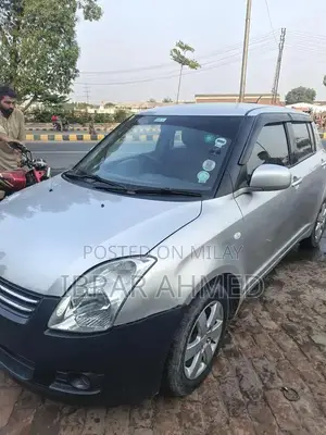 Comfortable Sedan with Good Fuel Economy and Versatile Options