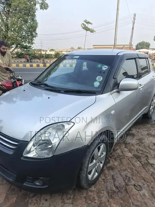 Comfortable Sedan with Good Fuel Economy and Versatile Options