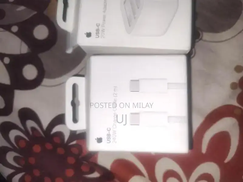 Apple USB-C Cable and 20W Adapter Set