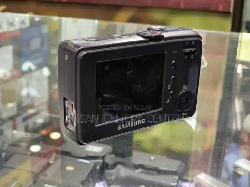 Digital Camera Full 10bay10 with Battery and SD Card