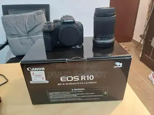Photo - Canon R10 Mirrorless Camera with RF 18-150mm Zoom Lens
