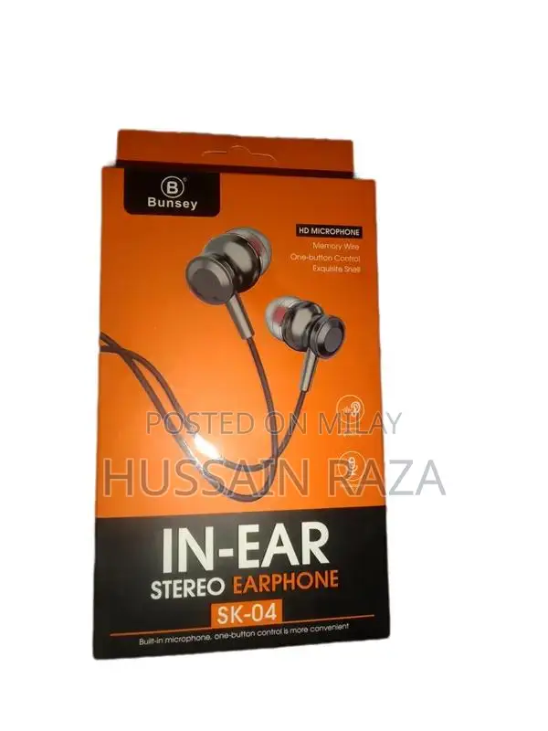 Noise-Cancelling Earphones with Powerful Bass Performance