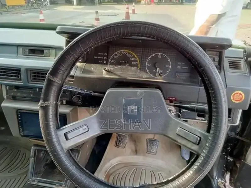 Toyota Corolla 1986 Sedan with Power Steering and LED Panel