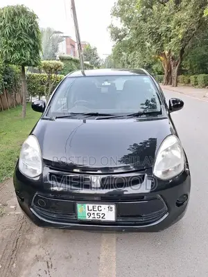 Photo - Toyota Passo 2018 Compact Sedan - Well-Maintained City Car