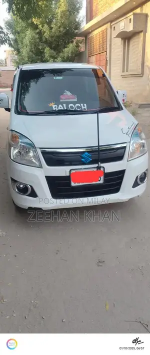 Photo - Suzuki Wagon R 2022 Compact Hatchback Low Mileage