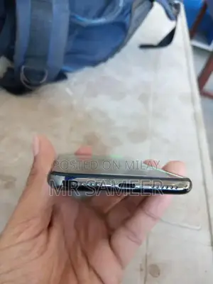 Factory Unlocked Smartphone 64GB Storage Excellent Condition