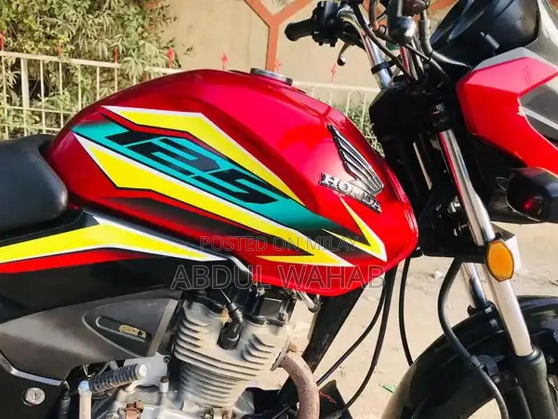 Honda CB 125F Motorcycle - 2025 Model Urban Commuter