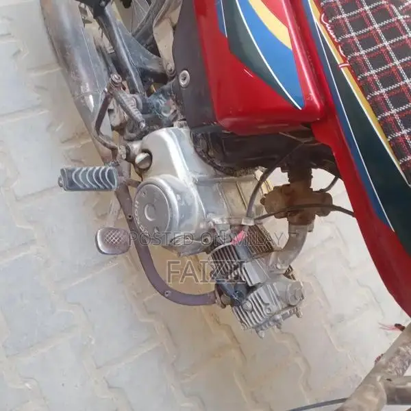 Honda CD2001 Vintage Motorcycle Model