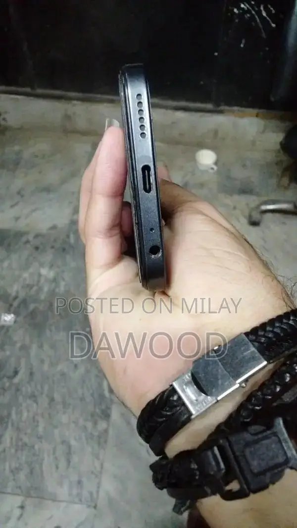 Budget Smartphone with Extended RAM and Storage