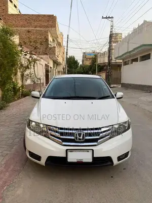 Photo - Honda City Aspire 2015 Sedan - Reliable Compact Car