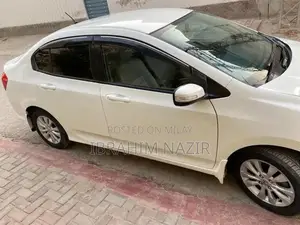 Honda City Aspire 2015 Sedan - Reliable Compact Car