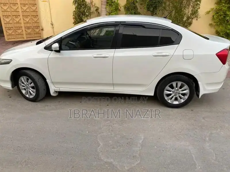 Honda City Aspire 2015 Sedan - Reliable Compact Car