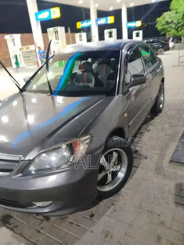 Honda Civic 2004/5 Sedan - Well-Maintained Karachi Registered Vehicle