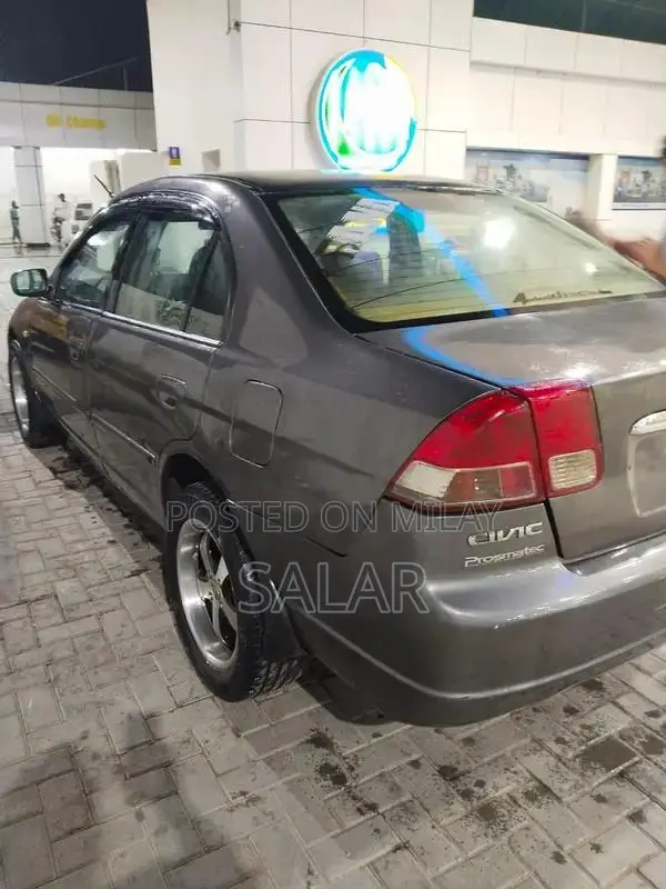 Honda Civic 2004/5 Sedan - Well-Maintained Karachi Registered Vehicle
