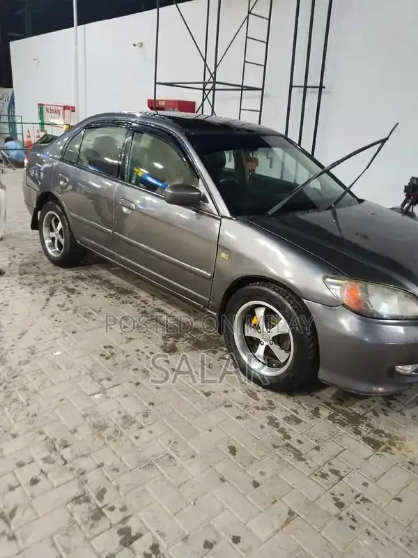 Honda Civic 2004/5 Sedan - Well-Maintained Karachi Registered Vehicle