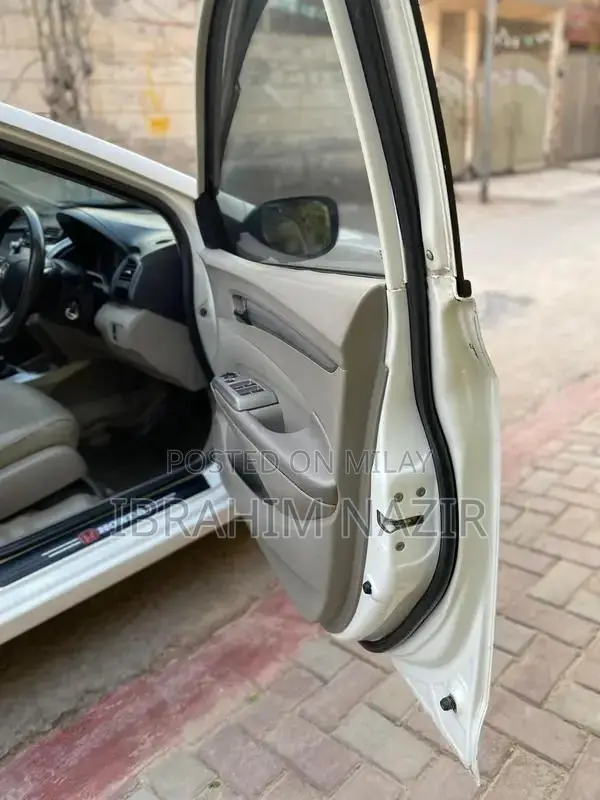 Honda City Aspire 2015 Sedan - Reliable Compact Car