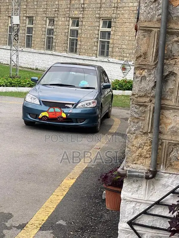 Honda Civic VTI ORIEL Sedan with Sunroof and Manual Transmission