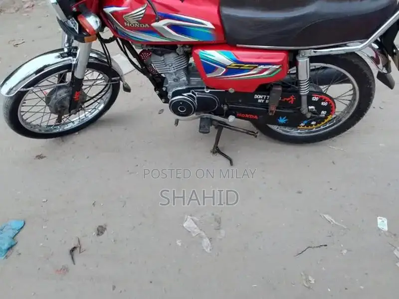 CG 125 Motorcycle - Well-Maintained Classic Bike