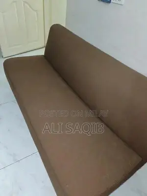 Photo - Comfortable 3-Seater Sofa in Pristine Condition