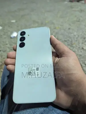 High-Performance Mid-Range Smartphone with Large Storage