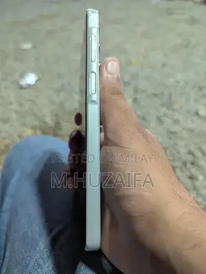 High-Performance Mid-Range Smartphone with Large Storage