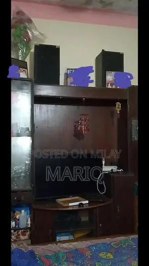 Photo - Elegant Wooden Showcase Display Cabinet