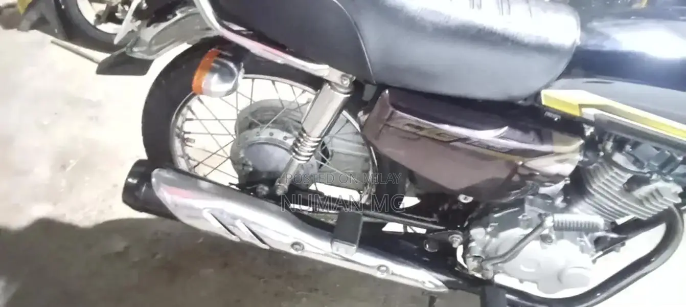 Honda CG 125 Motorcycle Self-Start Commuter Bike