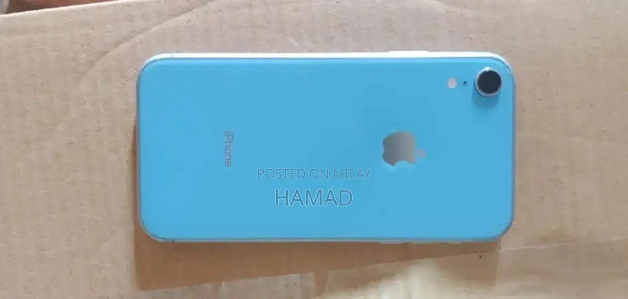 Apple iPhone XR 128GB Factory Unlocked Smartphone