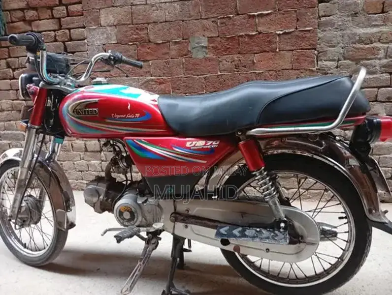 United CD 70cc Motorcycle - Compact Urban Commuter