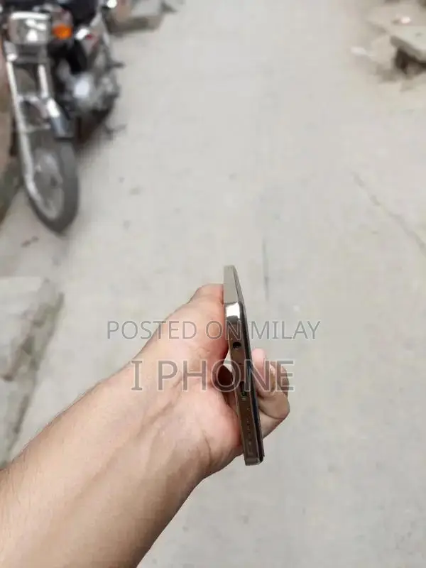 High Performance Smartphone 8GB RAM 256GB Storage