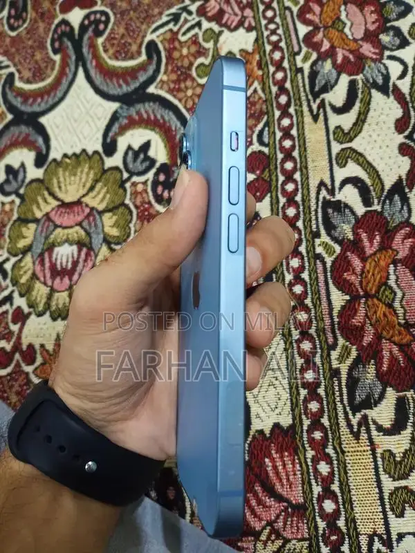 Apple iPhone 14 Factory Unlocked Smartphone