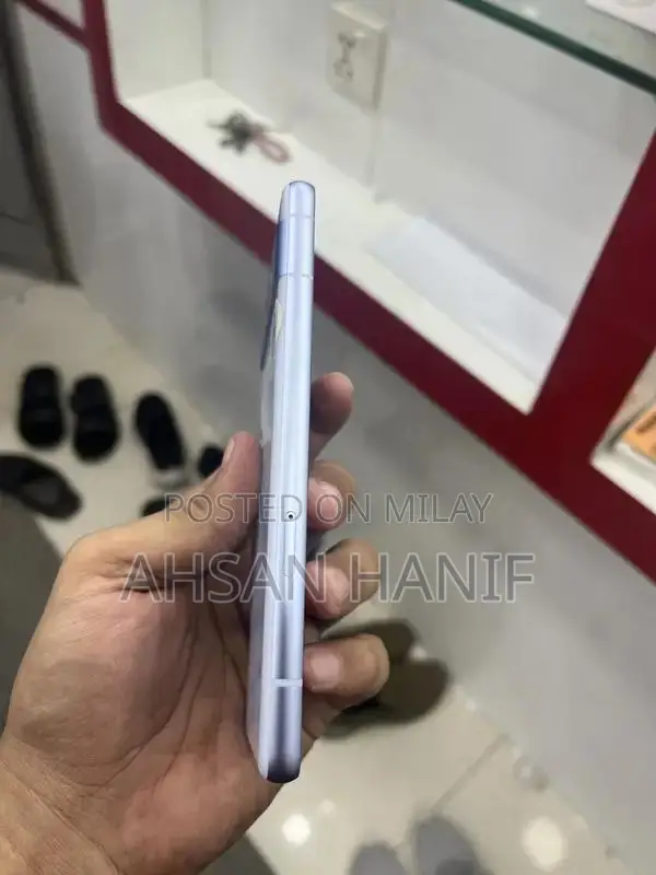 Unlocked Dual SIM Smartphone - 8GB RAM, 128GB Storage