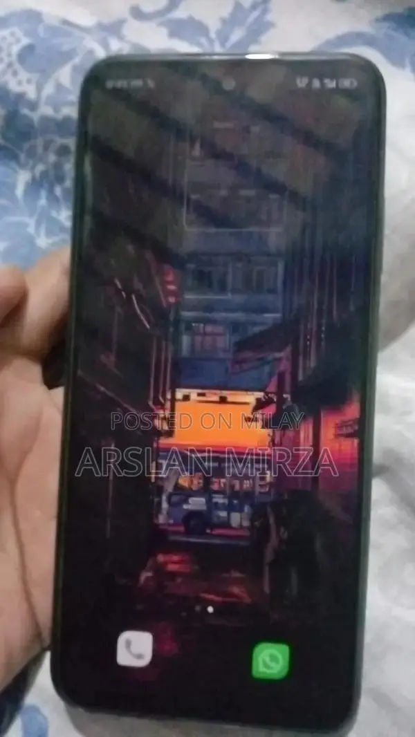 High-Performance Smartphone with Full Accessories Package