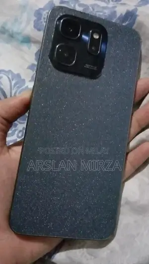 High-Performance Smartphone with Full Accessories Package