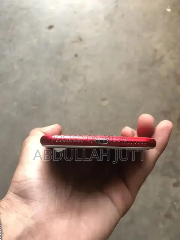 Apple iPhone 7 Plus 128GB Smartphone in Excellent Condition