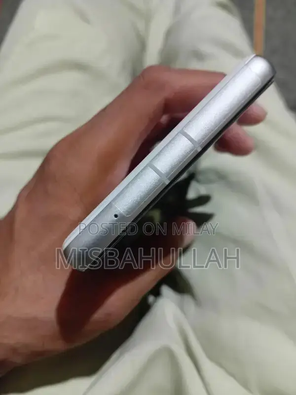 Pixel 7a Smartphone - 8GB RAM, 128GB Storage