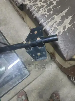 High-Speed Bracket Fan - Full Size Electric Fan