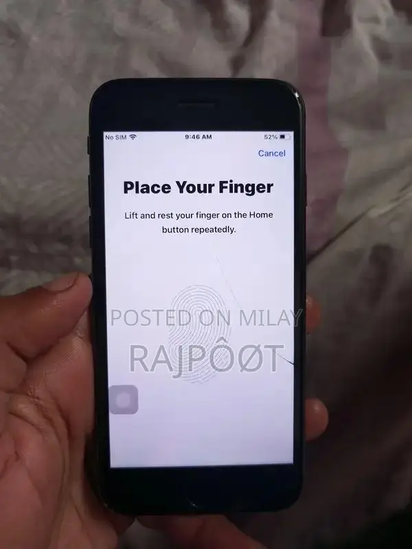 iPhone 8 64GB Smartphone Excellent Condition