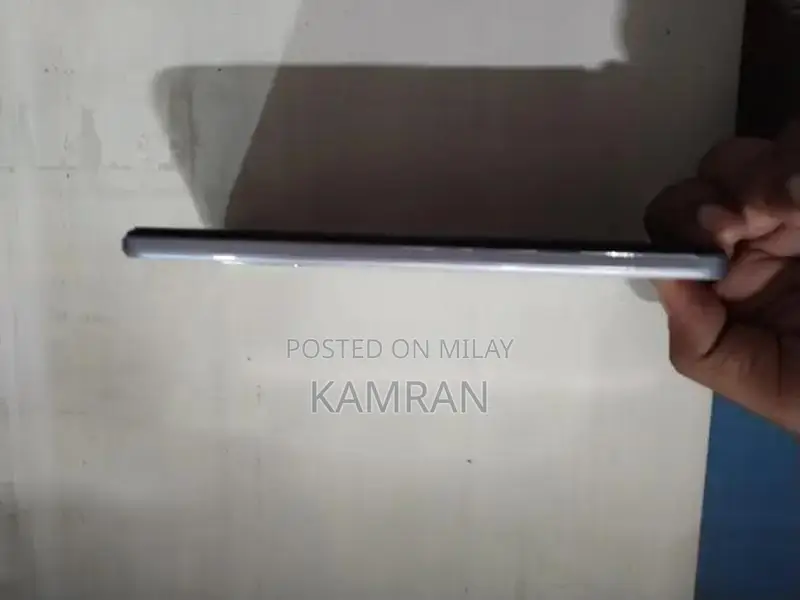 Ultra-Compact Smartphone with Advanced Storage Options