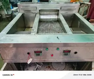 Photo - Air Fryer Kitchen Appliance - Lightly Used